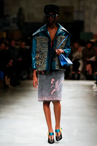 Look 9